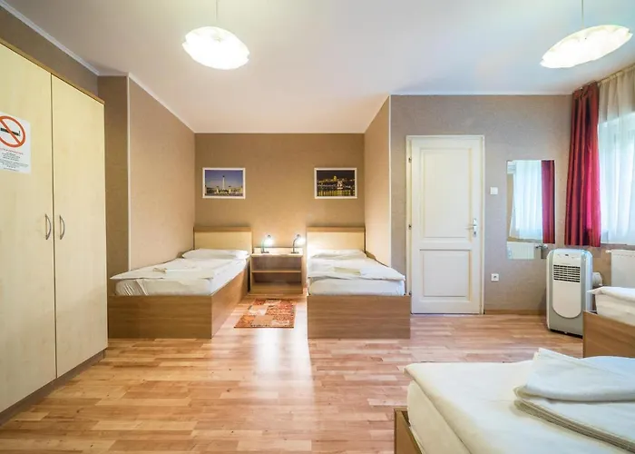 Silver Center 3* Будапешт