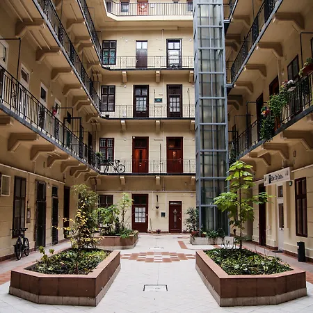 シルバー シティ センター ホテル 3*