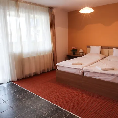 Silver Center 3* Budapest