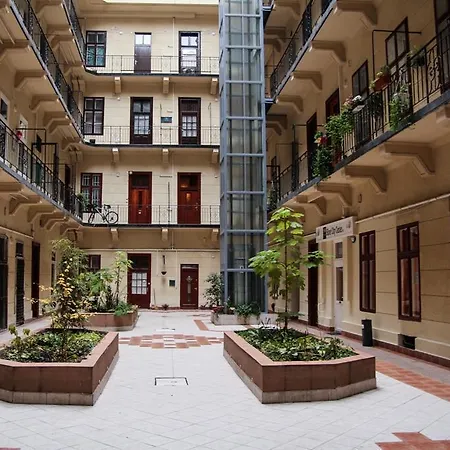 ホテル シルバー シティ センター 3*