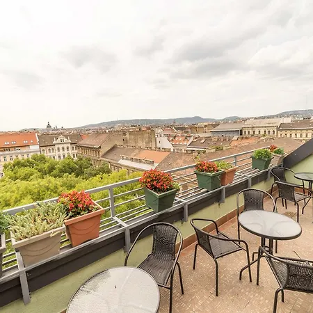 シルバー シティ センター ホテル