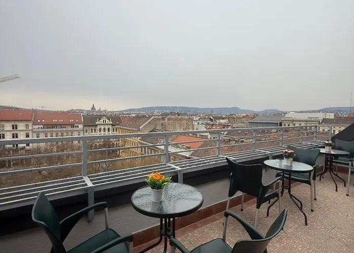 Hotel Silver Center 3*