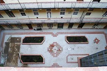 Silver Center Boedapest