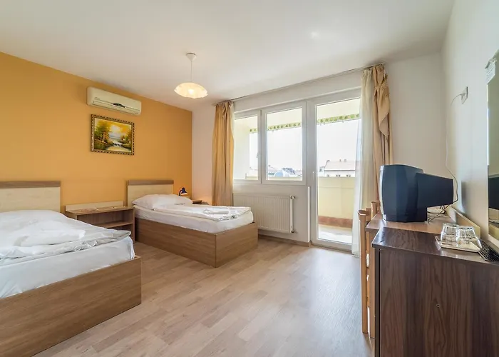 Silver Center Hotel 3*