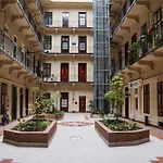 Ξενοδοχείο Silver Center 3*
