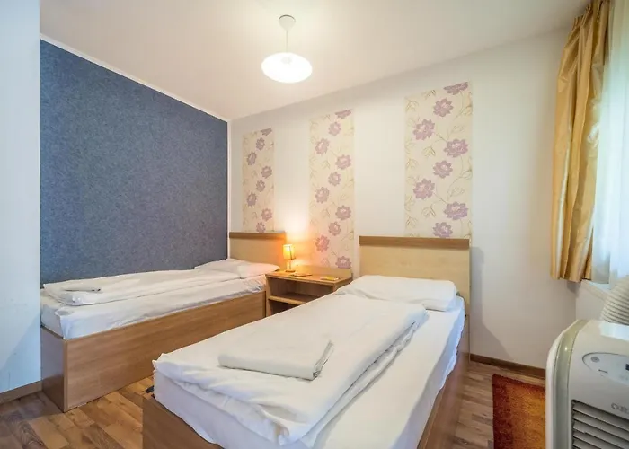 Silver Center 3* בודפשט