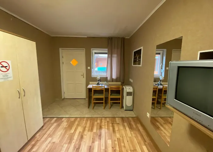 Отель Silver Center 3*